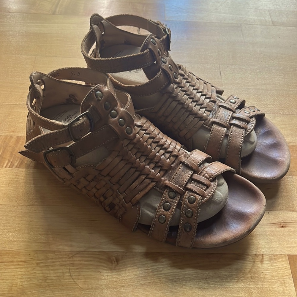 Perfect Summer Shoe! 😍 Bedstu Claire III Gladiator Leather Sandals size 9